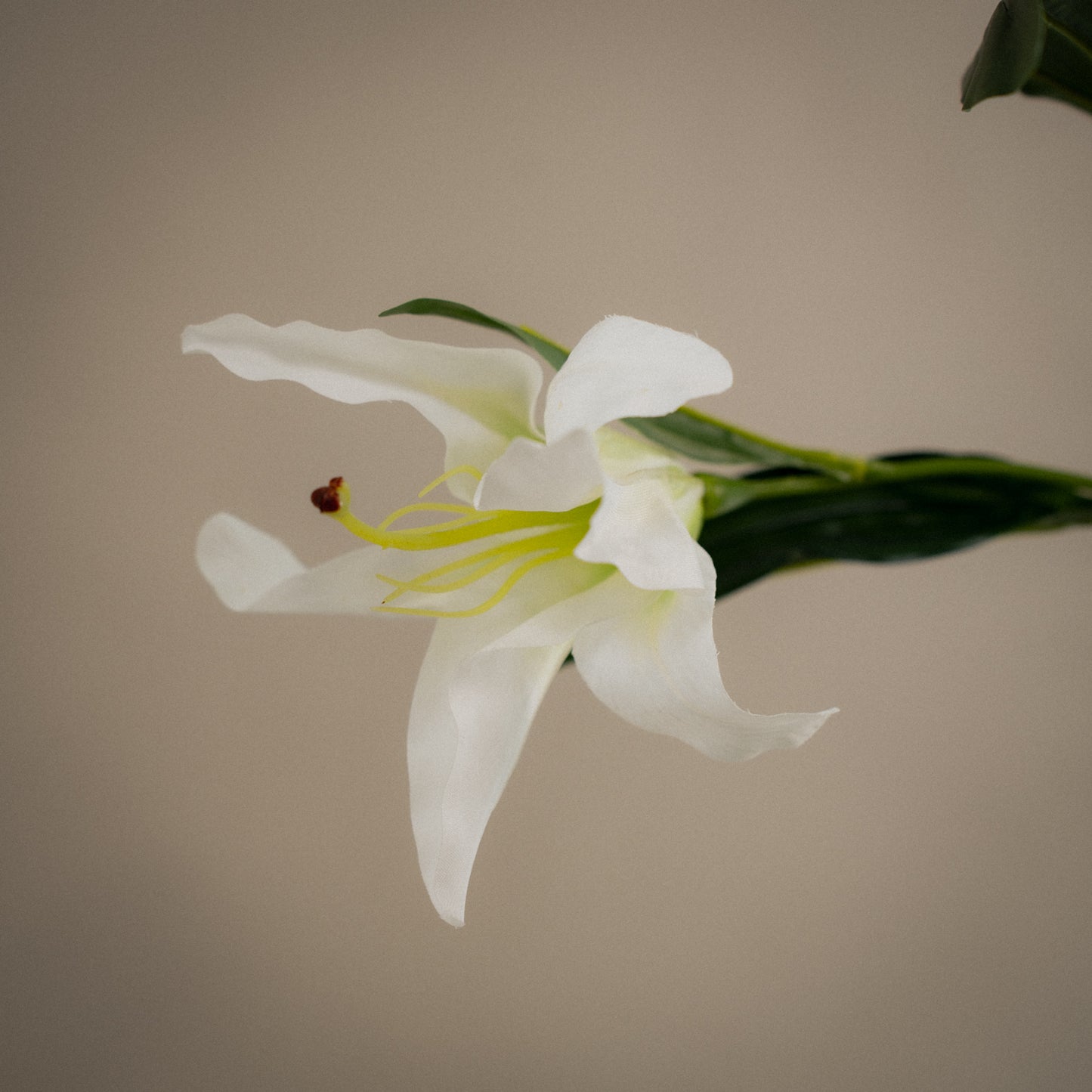 Grande tige de lys artificiel à 4 fleurs